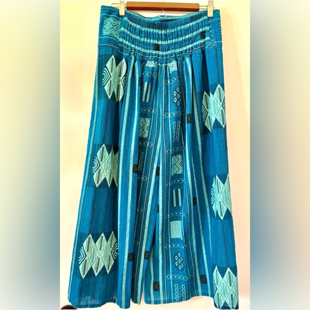 Blue Woven Cropped Cotton Palazzo Pants - Picture 2 of 7